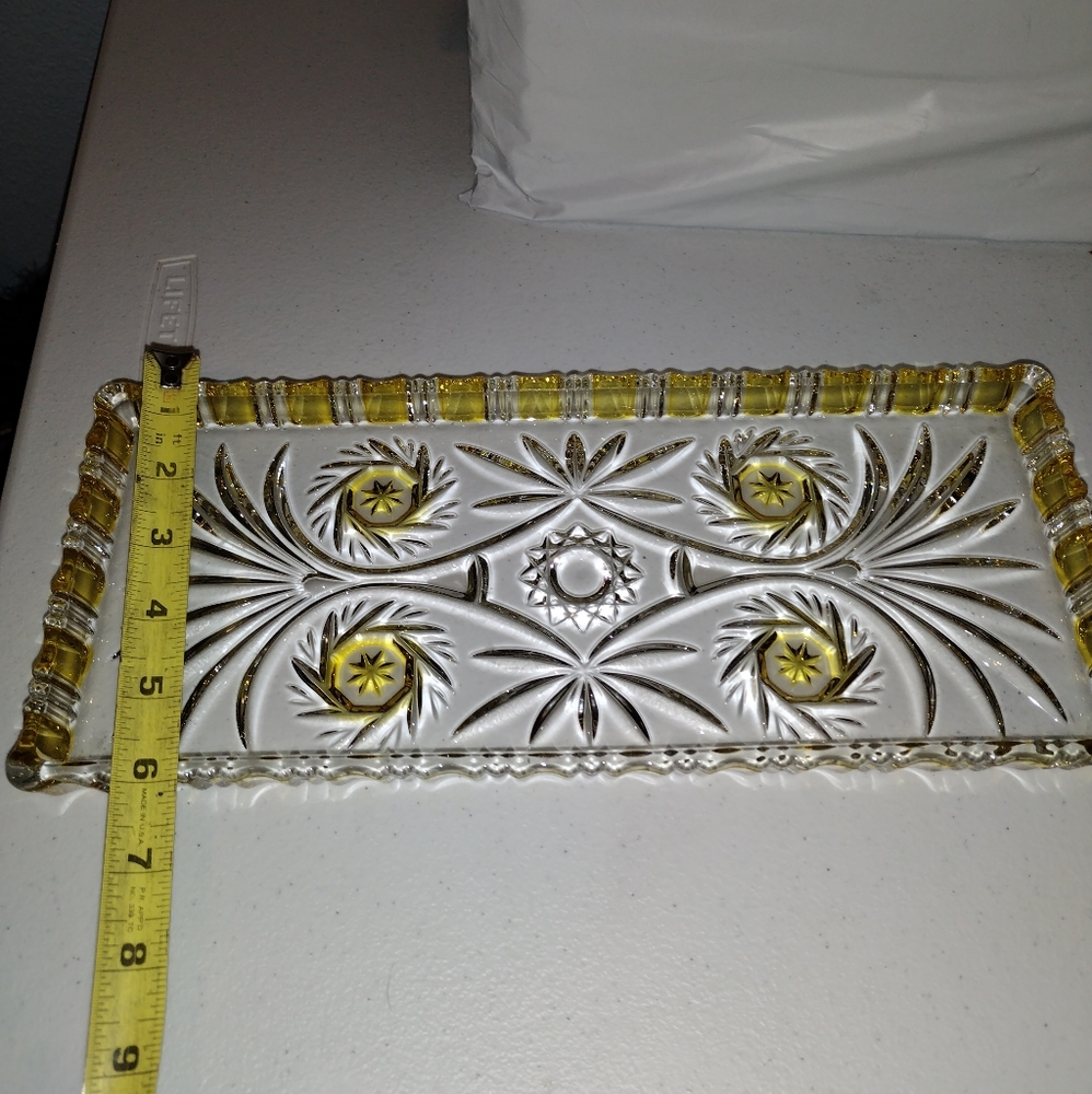 Cake plate, yellow, German cut Crystal